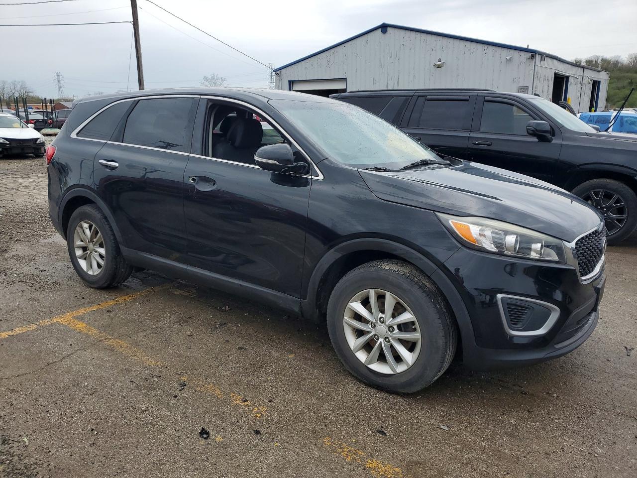 2016 KIA SORENTO L photo 4