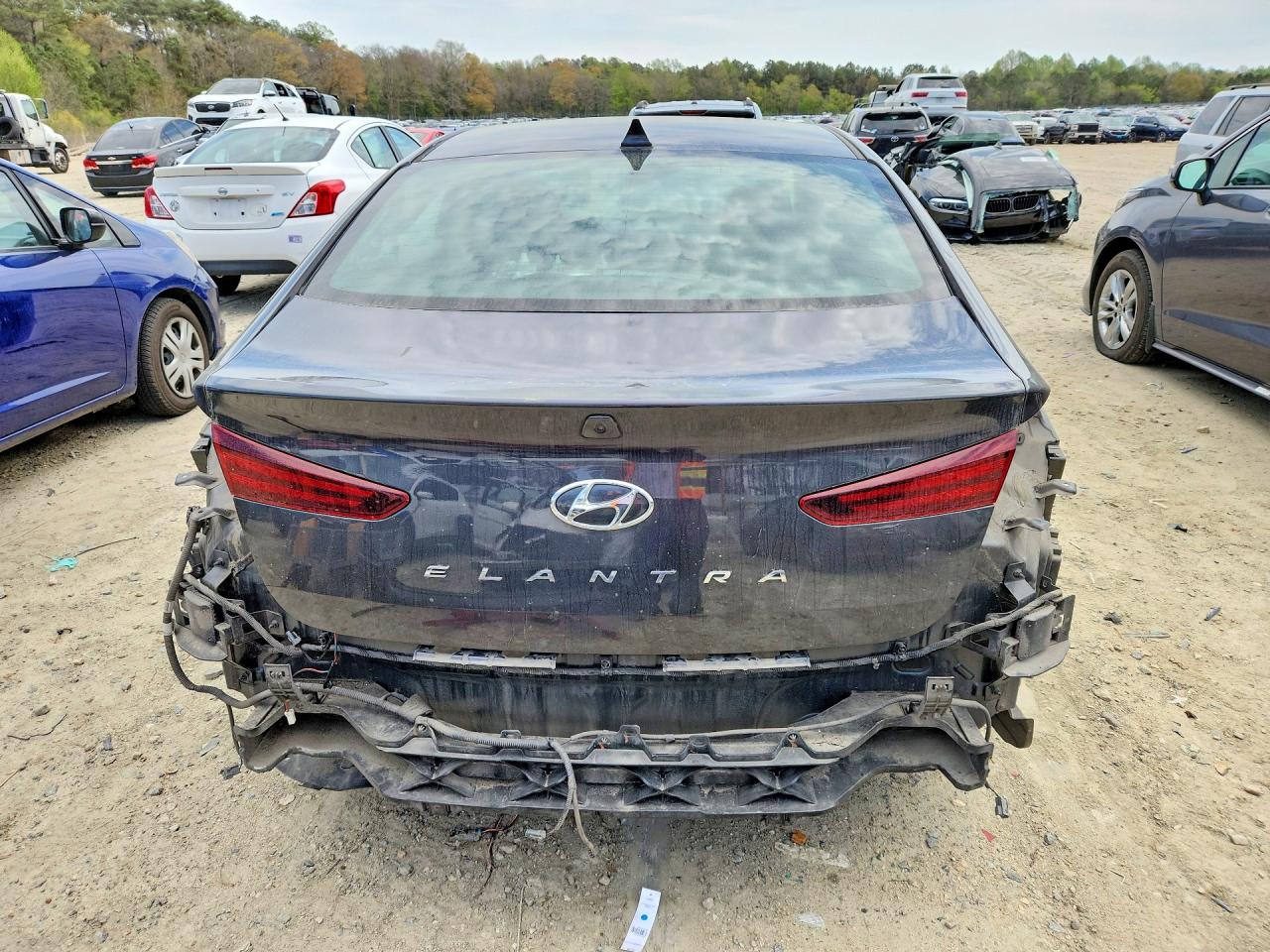 2020 HYUNDAI ELANTRA SEL photo 11