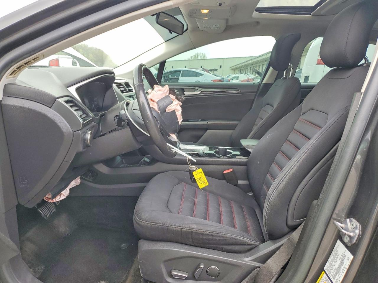 2015 FORD FUSION SE photo 19