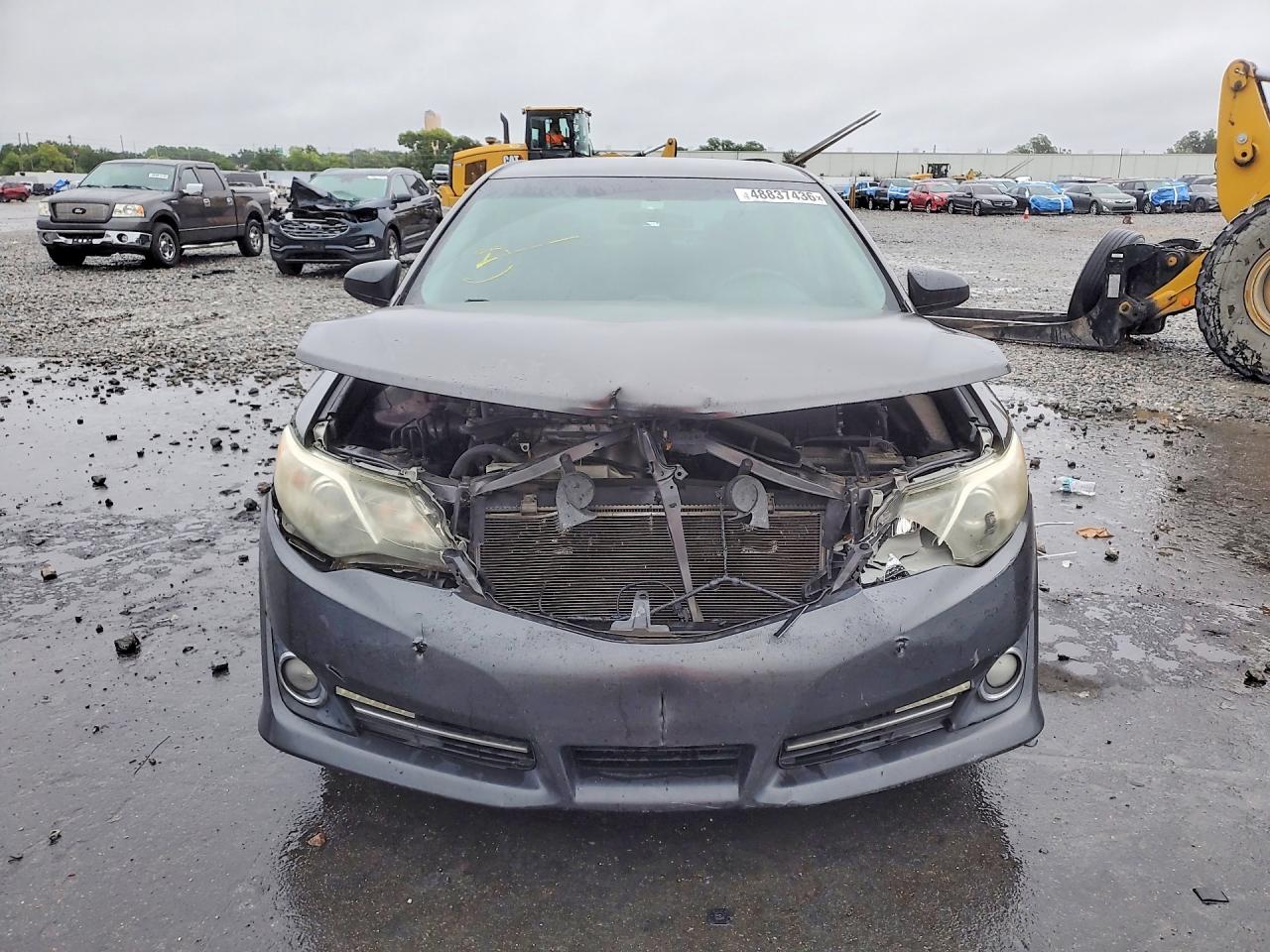 2014 TOYOTA CAMRY SE photo 9