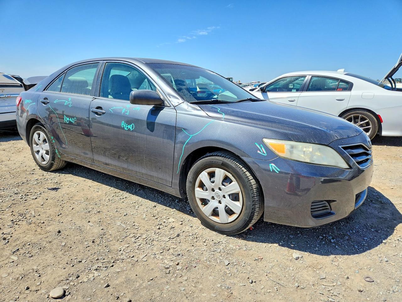 2011 TOYOTA CAMRY LE photo 7