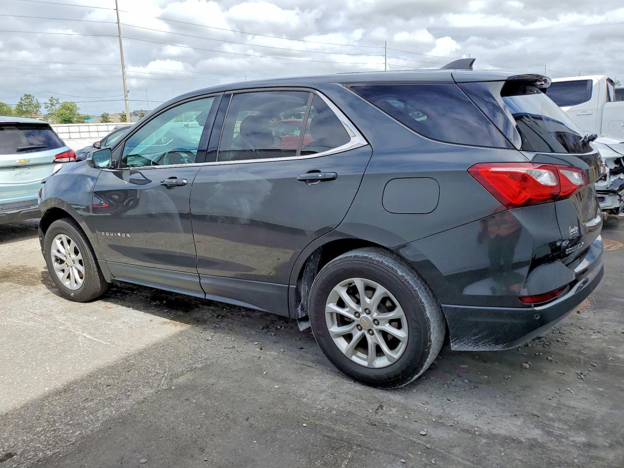 2019 CHEVROLET EQUINOX LT photo 3