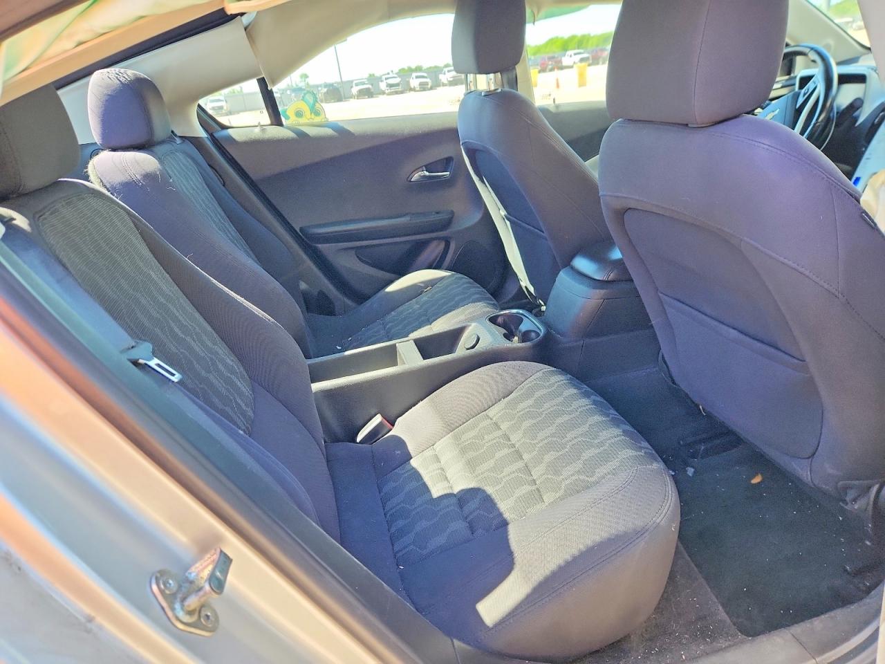 2013 CHEVROLET VOLT photo 28