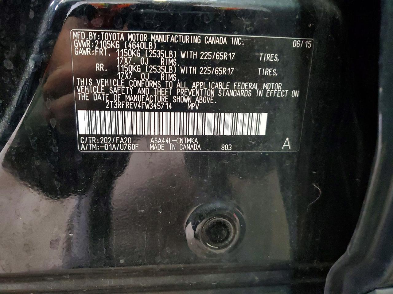 2015 TOYOTA RAV4 XLE photo 37
