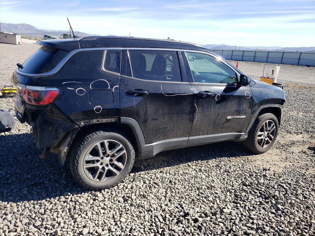2017 JEEP COMPASS LATITUDE photo 5