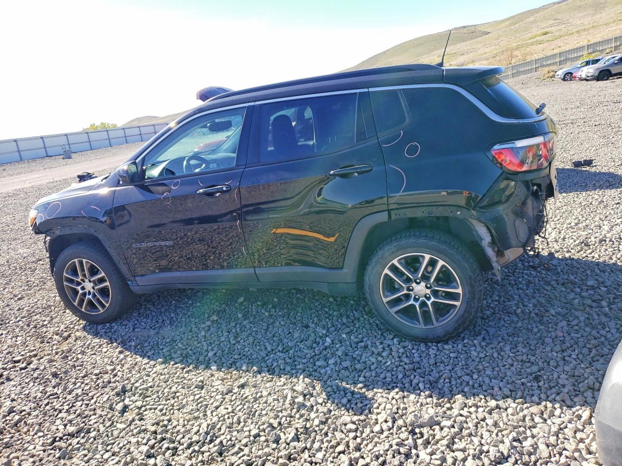 2017 JEEP COMPASS LATITUDE photo 3