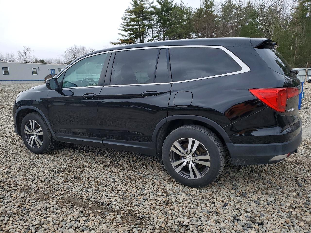 2016 HONDA PILOT EXL photo 4