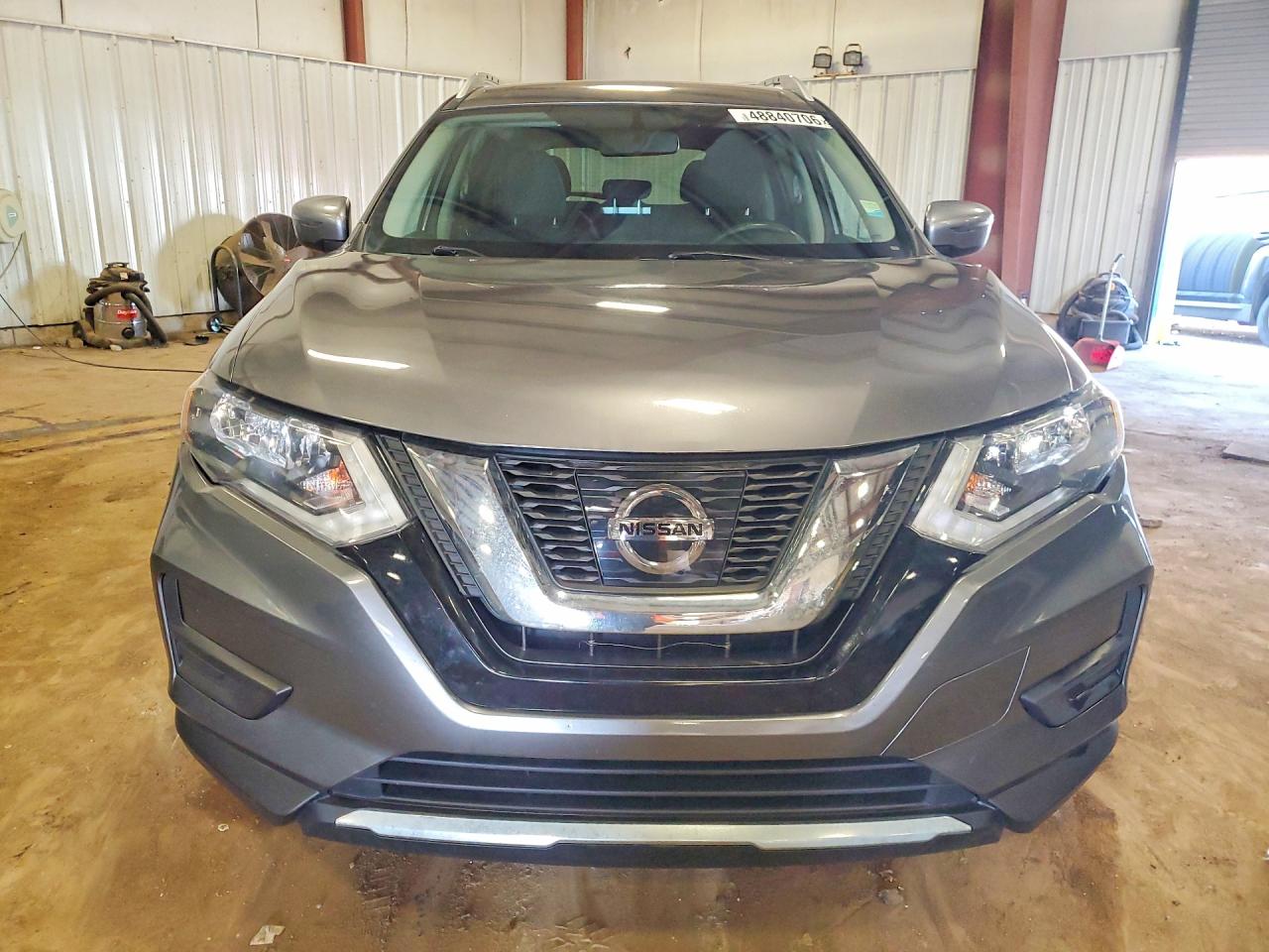 2017 NISSAN ROGUE SV photo 9