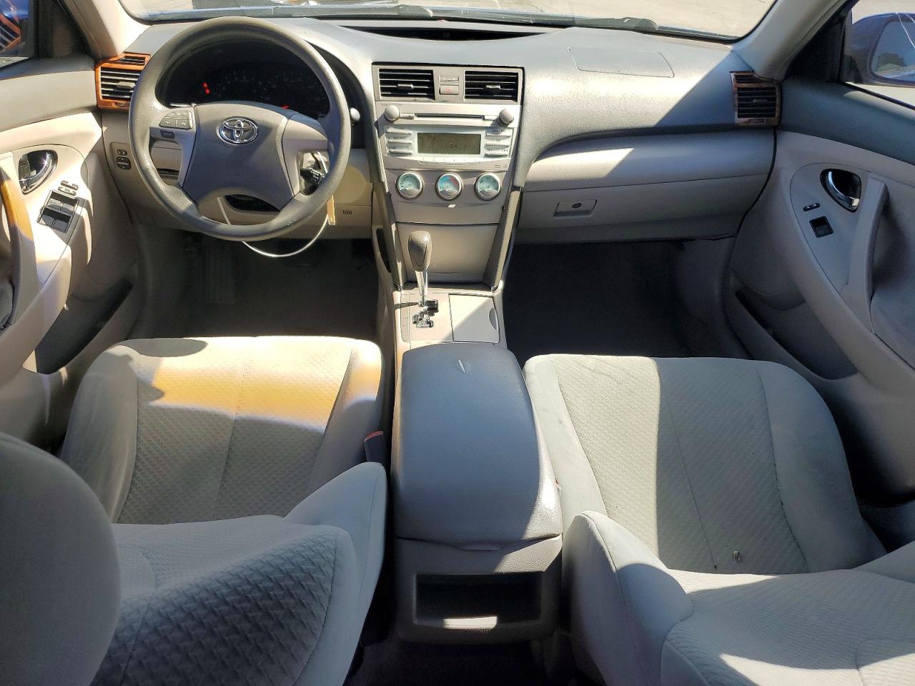 2008 TOYOTA CAMRY LE photo 15
