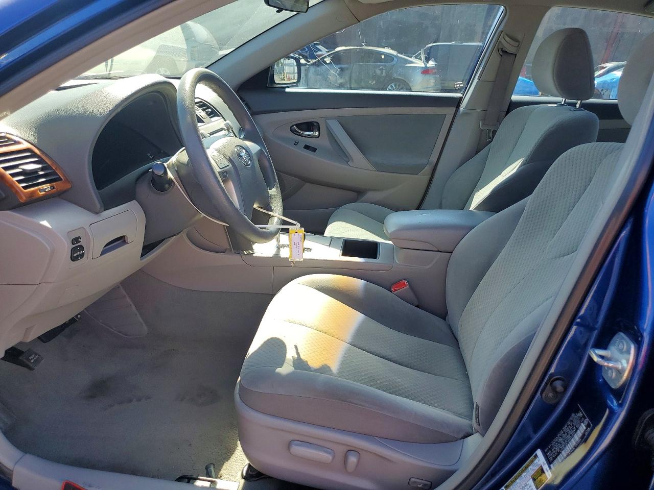 2008 TOYOTA CAMRY LE photo 13
