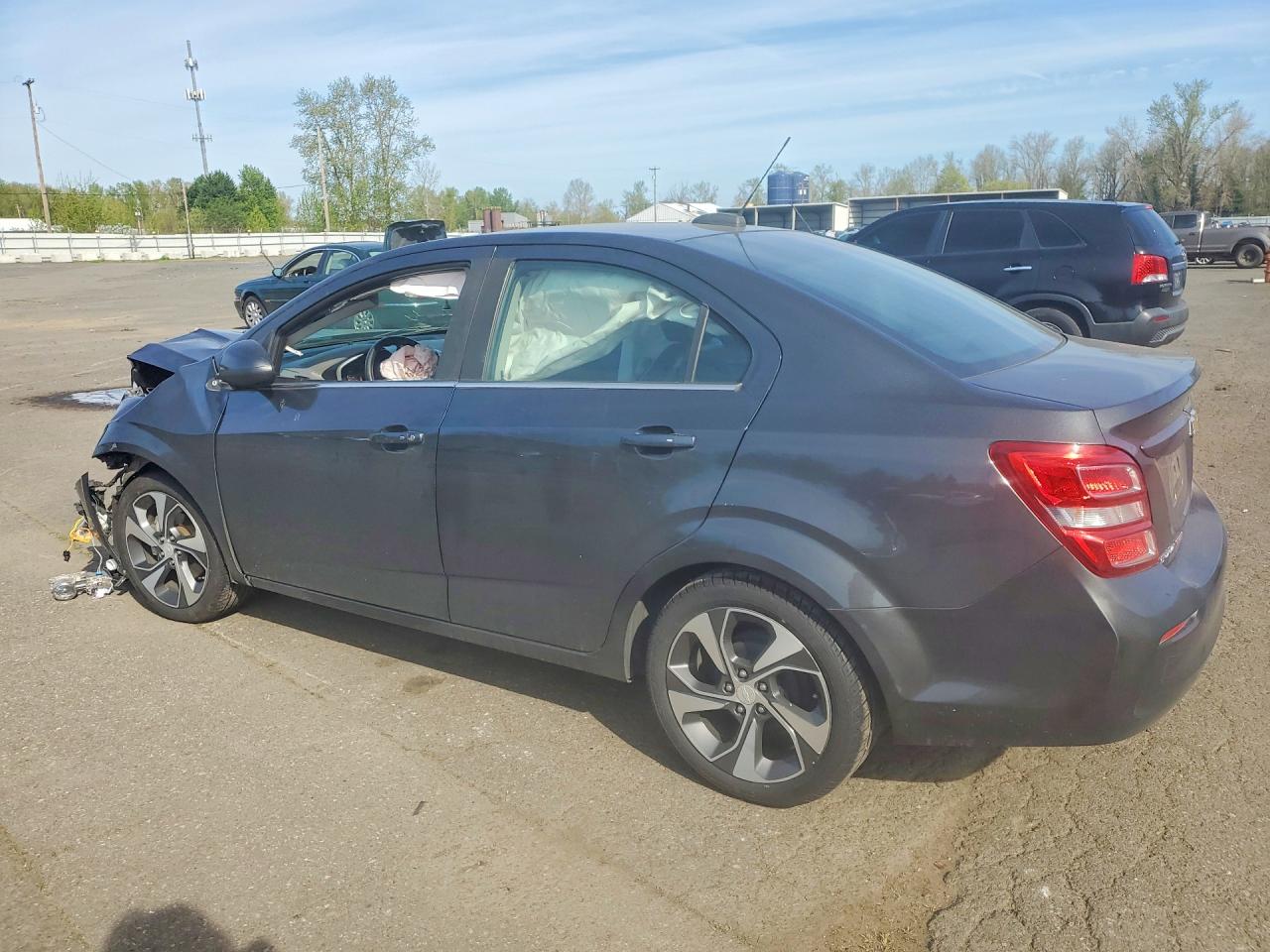 2017 CHEVROLET SONIC PREMIER photo 3