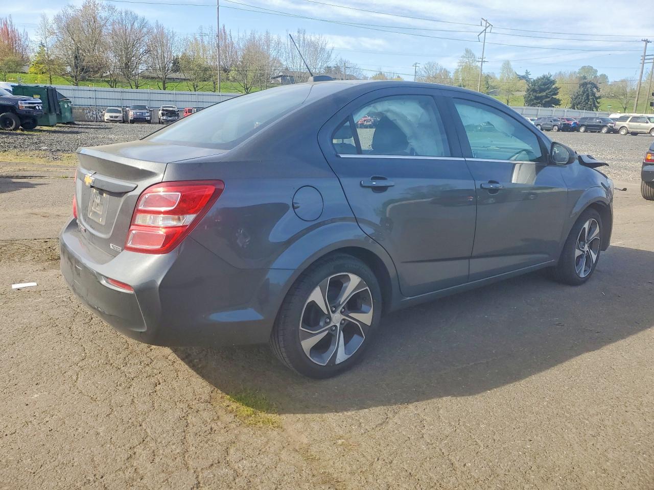 2017 CHEVROLET SONIC PREMIER photo 5