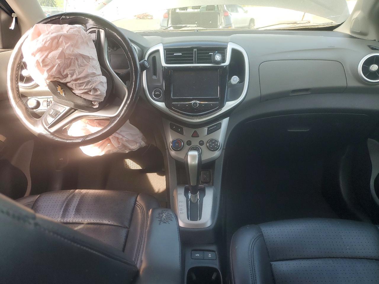 2017 CHEVROLET SONIC PREMIER photo 15