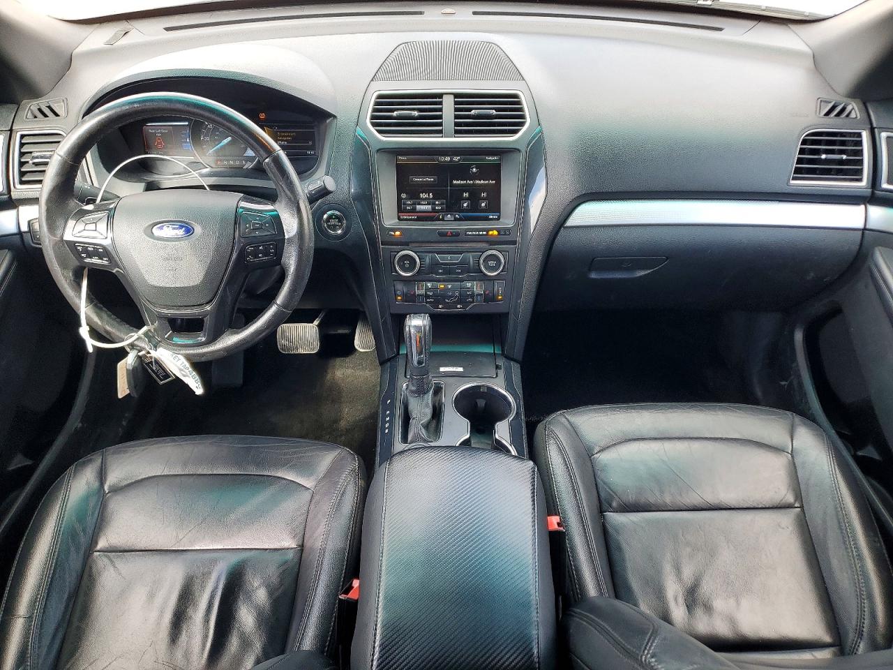 2016 FORD EXPLORER XLT photo 8