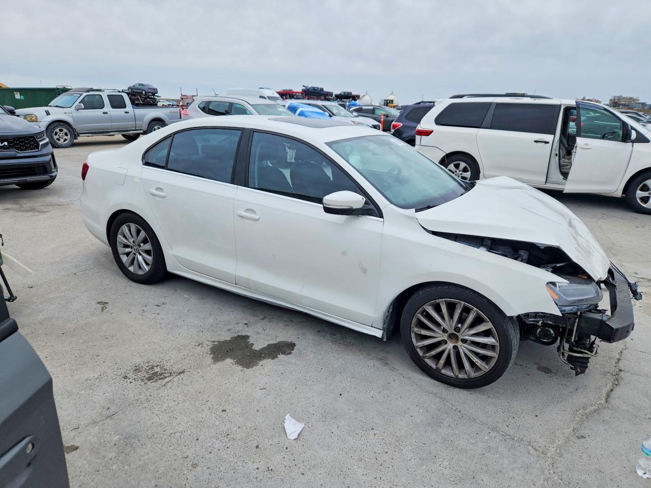 2013 VOLKSWAGEN JETTA SEL photo 10