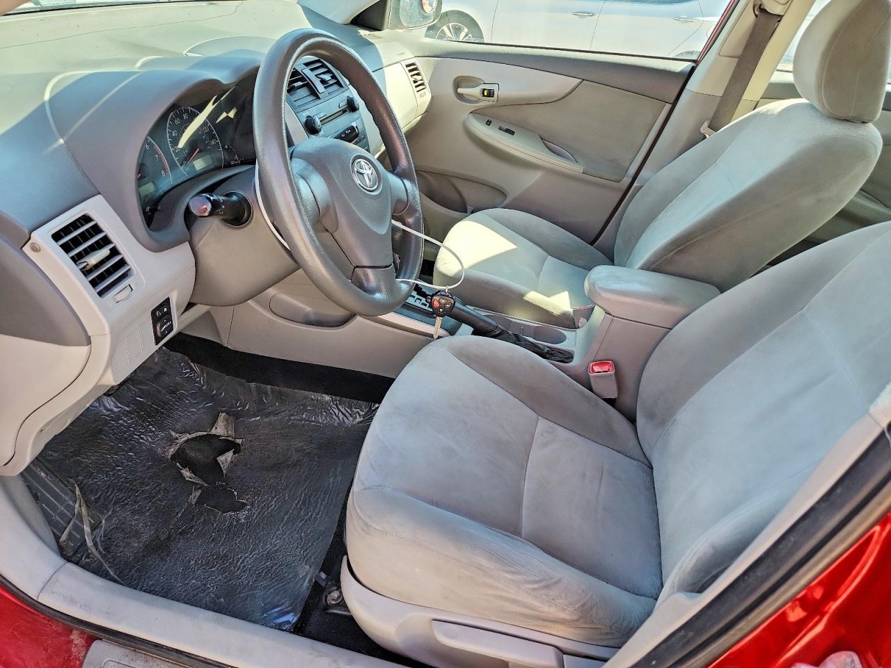 2009 TOYOTA COROLLA LE photo 13