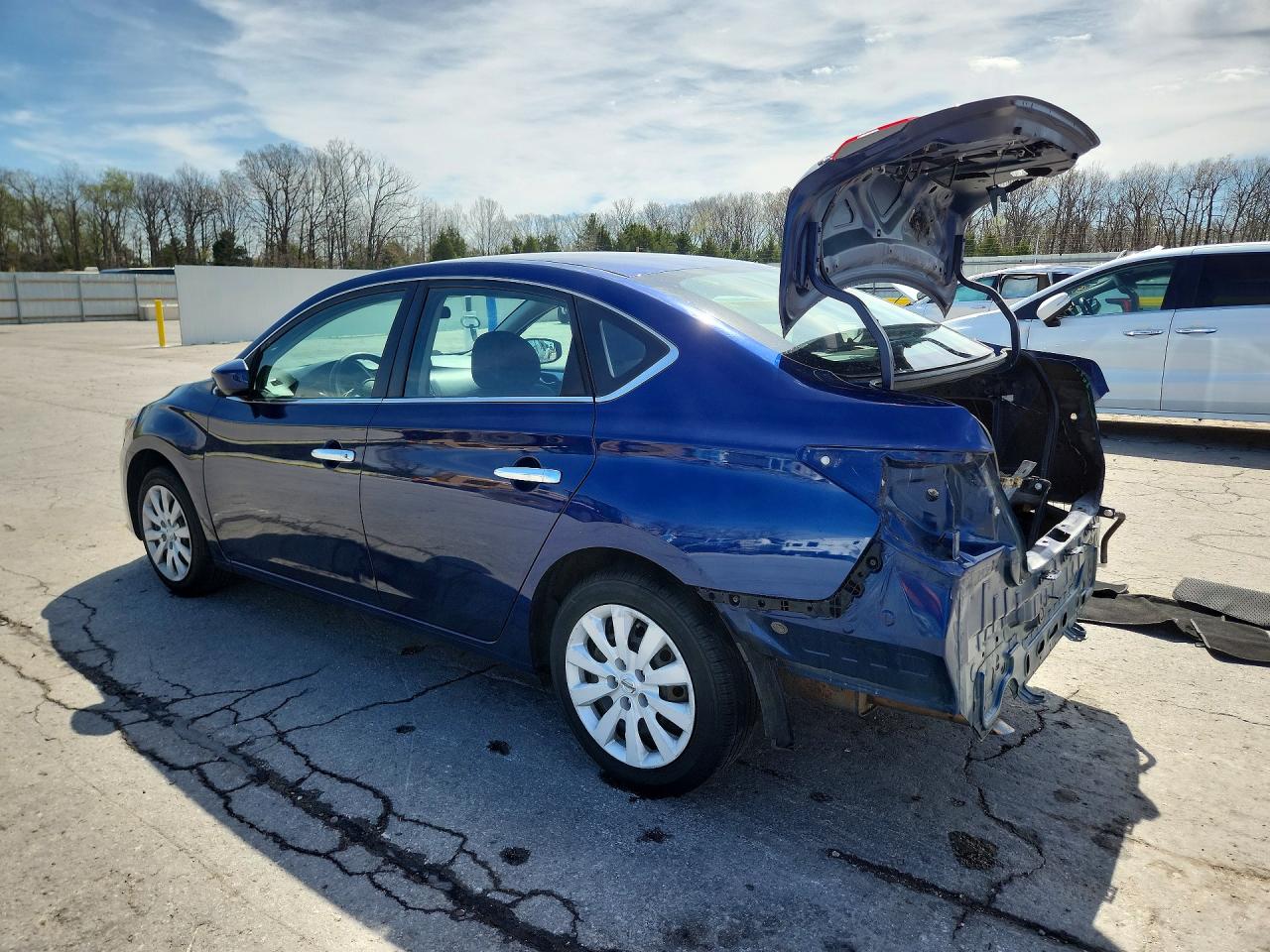 2018 NISSAN SENTRA S photo 4