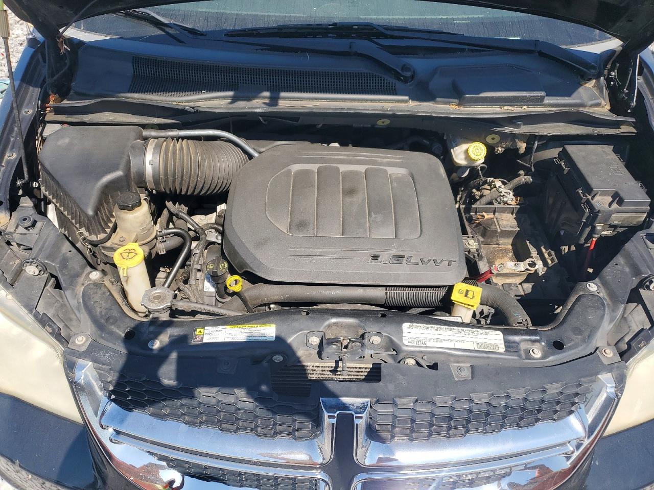 2011 DODGE GRAND CARAVAN MAINSTREET photo 12