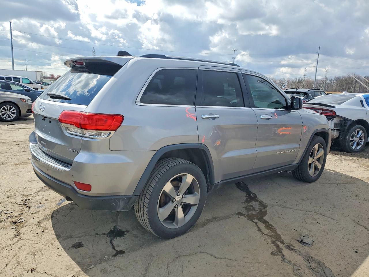 2015 JEEP GRAND CHEROKEE LIMITED photo 3