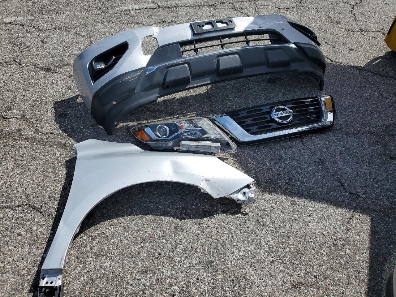 2020 NISSAN PATHFINDER SV photo 25