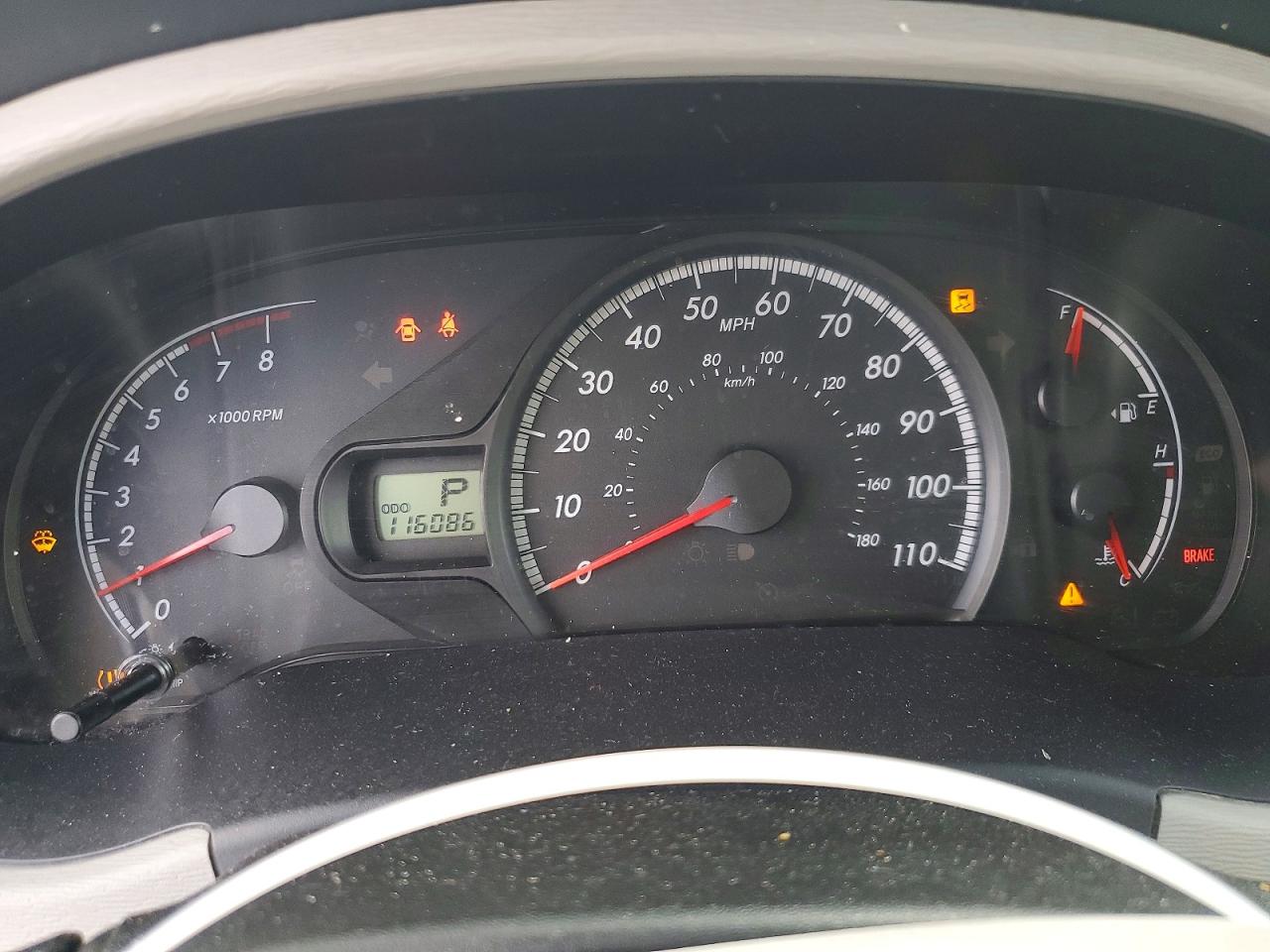 2013 TOYOTA SIENNA LE 8-PASSENGER photo 17
