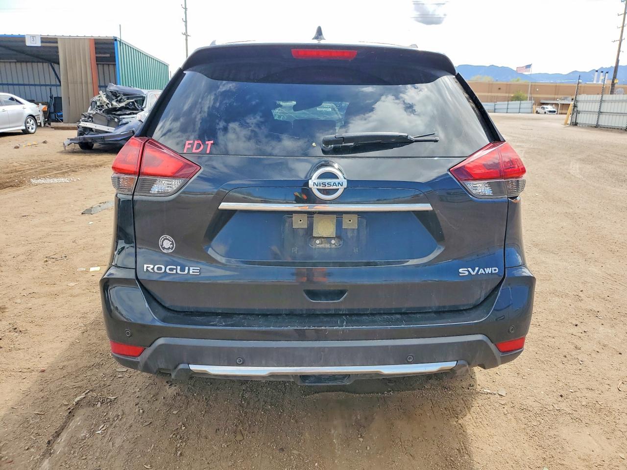 2020 NISSAN ROGUE SV photo 11