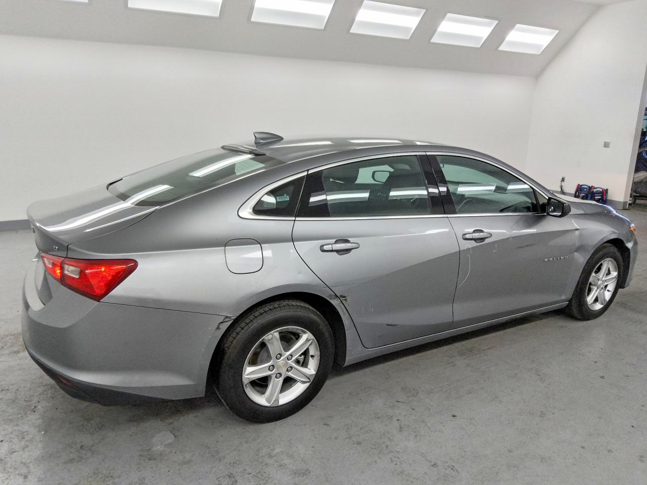 2023 CHEVROLET MALIBU LT photo 5