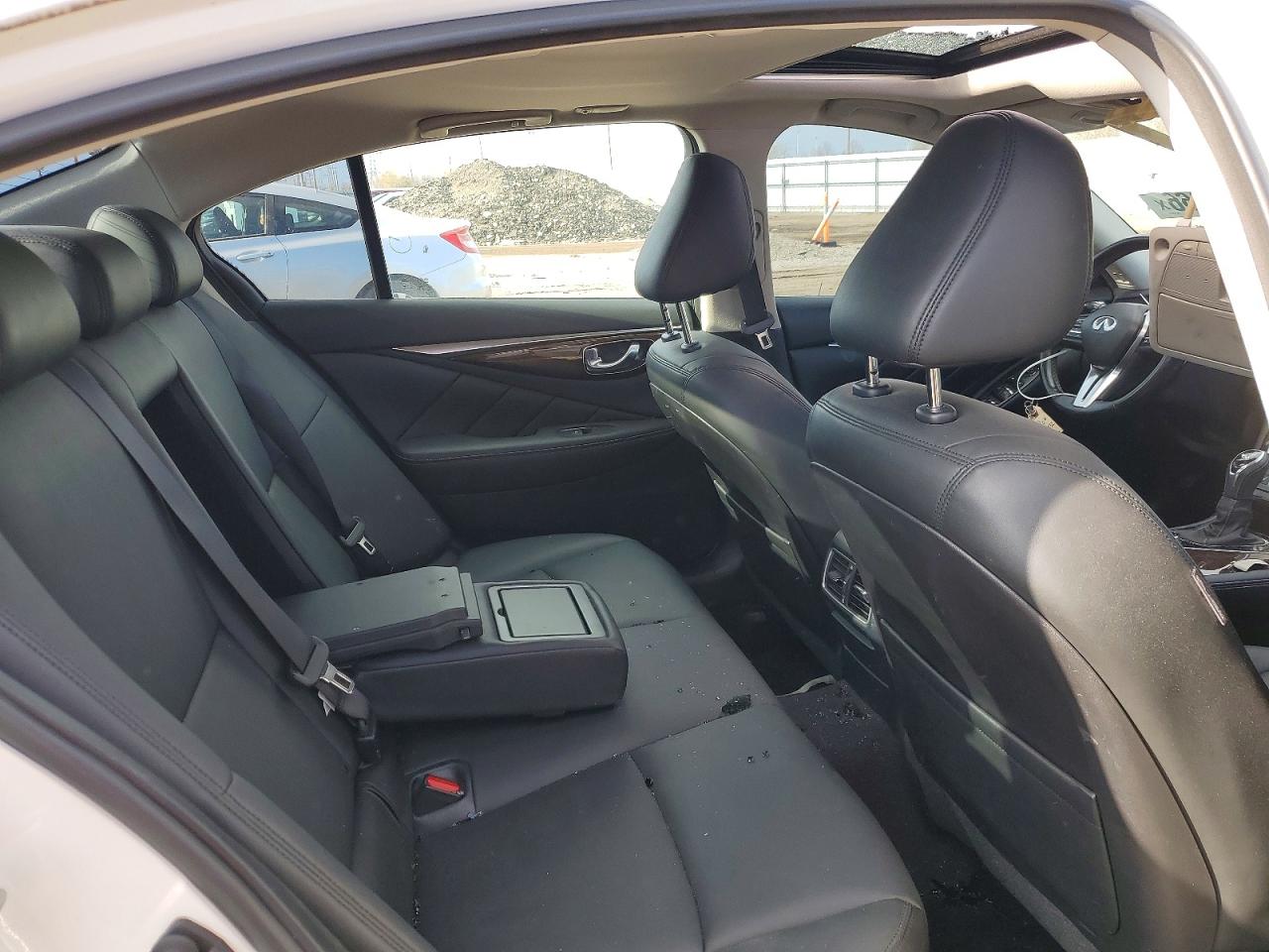 2018 INFINITI Q50 3.0T LUXE photo 28