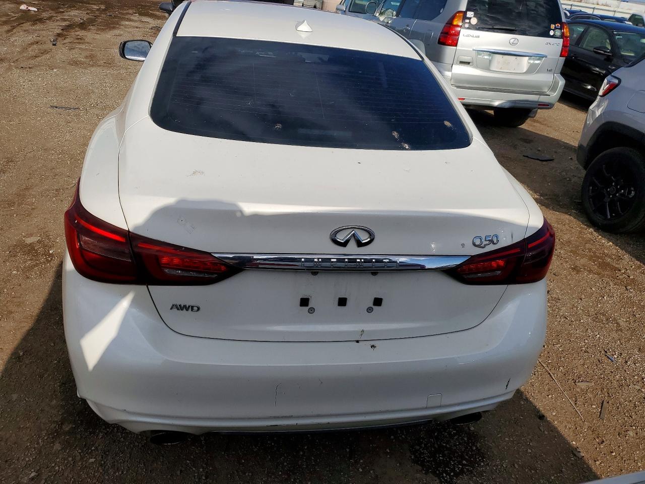 2018 INFINITI Q50 3.0T LUXE photo 16