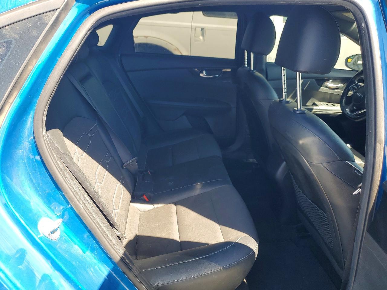 2023 KIA FORTE GT-LINE photo 19