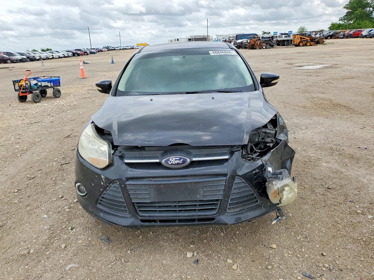 2014 FORD FOCUS SE photo 9
