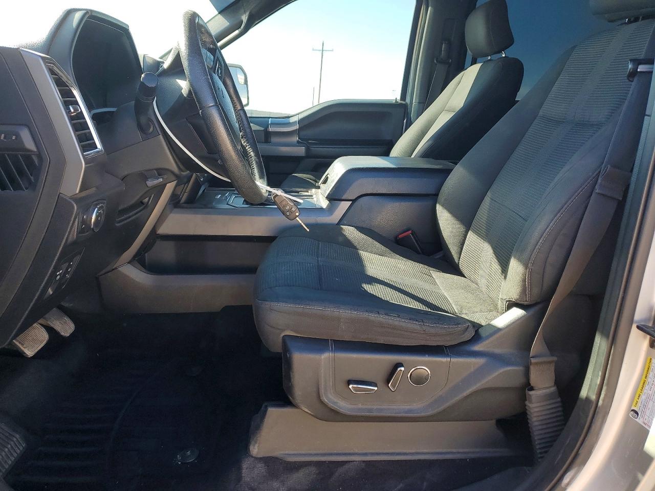 2015 FORD F150 SUPERCREW photo 19