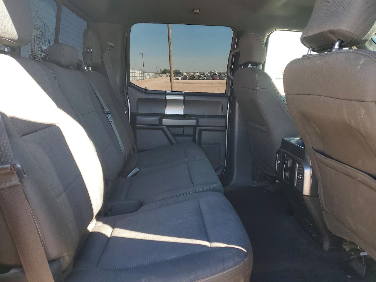 2015 FORD F150 SUPERCREW photo 28