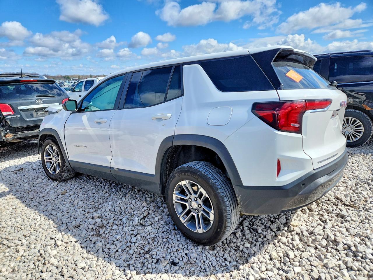2025 GMC TERRAIN ELEVATION photo 2