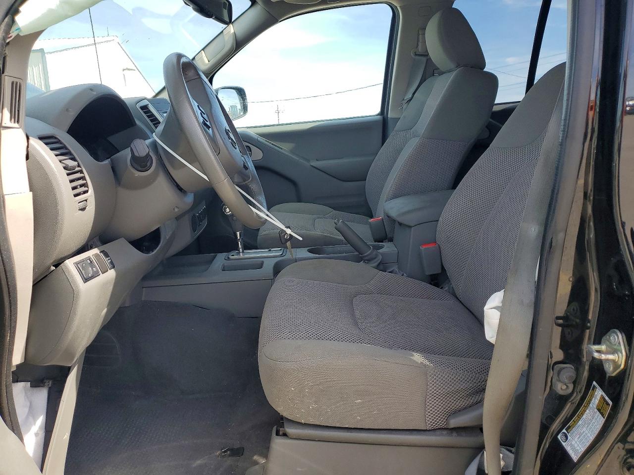 2019 NISSAN FRONTIER SV photo 7