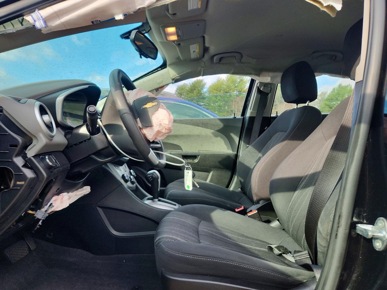 2017 CHEVROLET SONIC photo 19