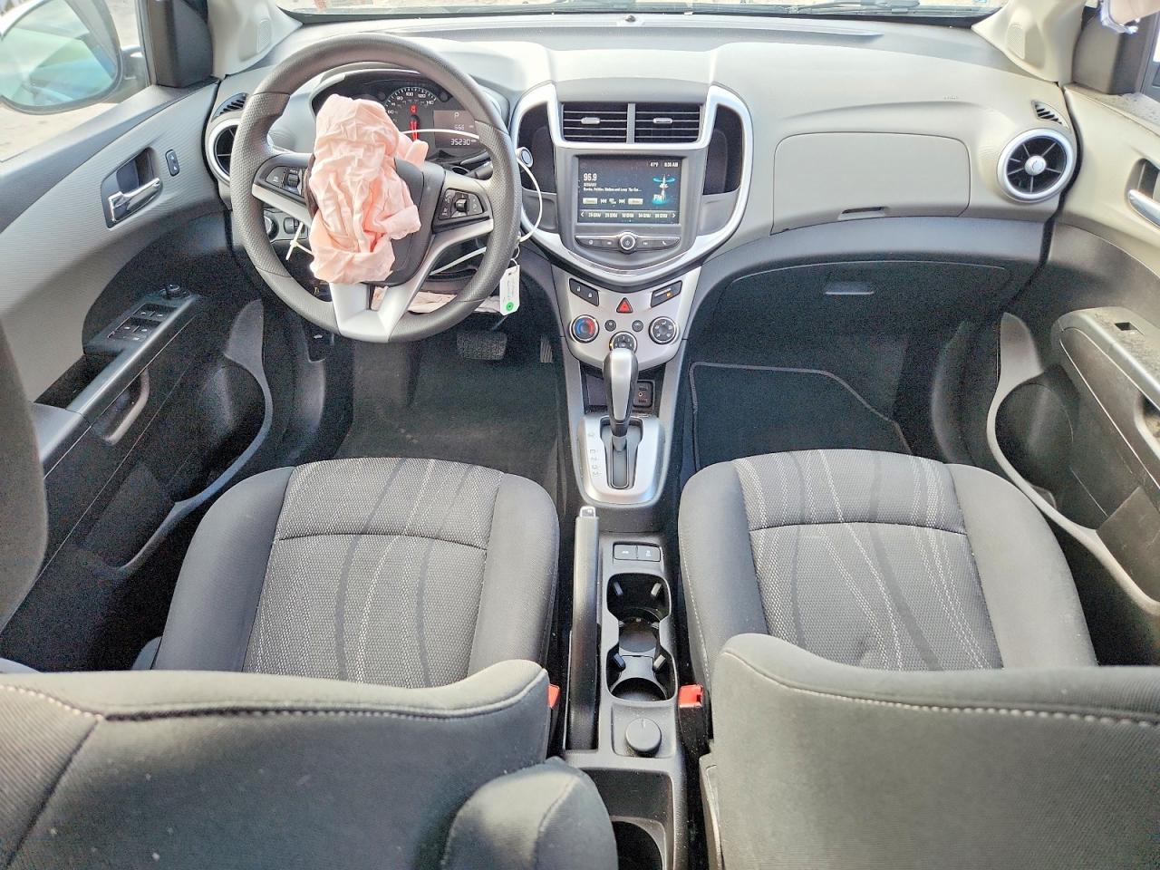 2017 CHEVROLET SONIC photo 22