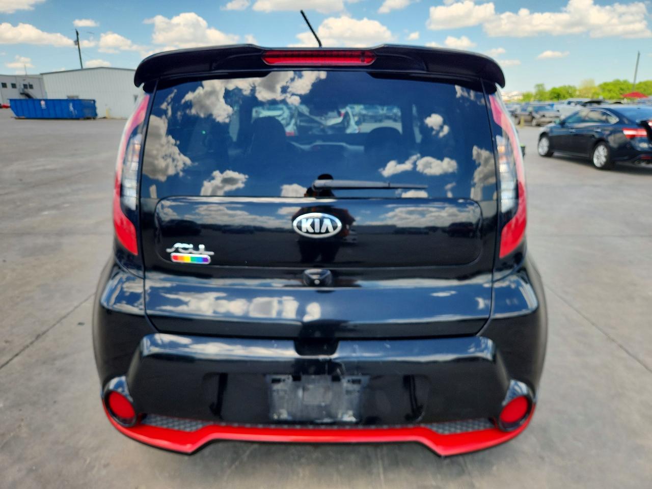 2015 KIA SOUL + photo 16