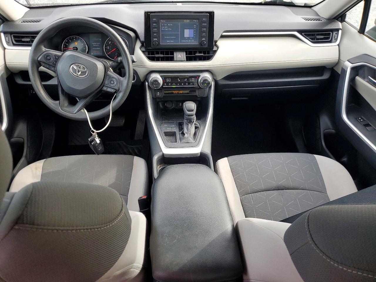 2019 TOYOTA RAV4 XLE photo 15