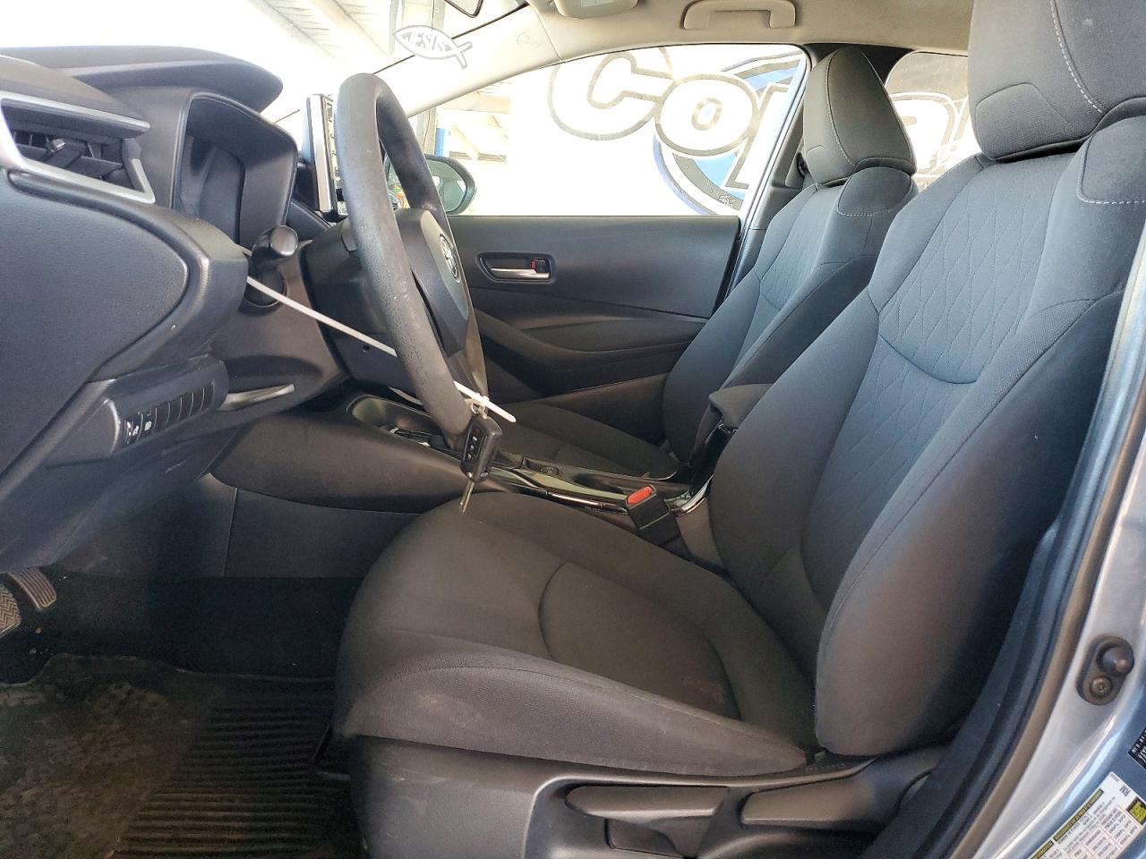 2021 TOYOTA COROLLA LE photo 19