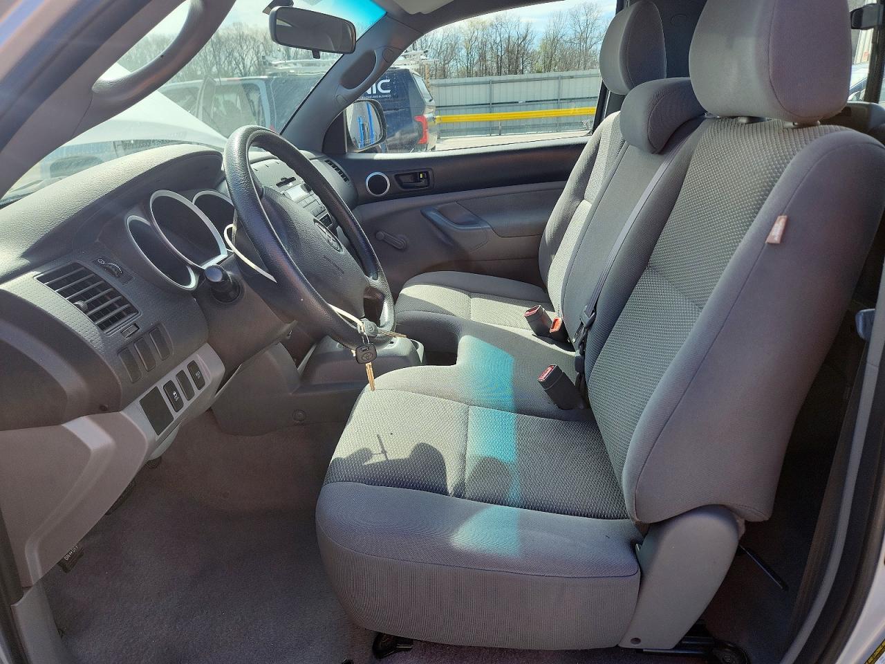 2009 TOYOTA TACOMA BASE photo 7