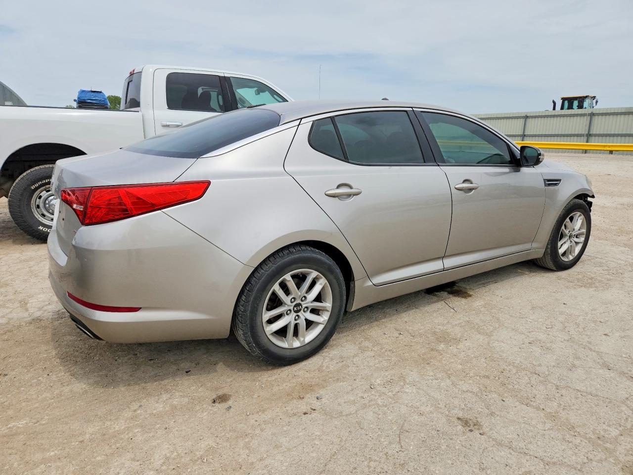 2011 KIA OPTIMA LX photo 5