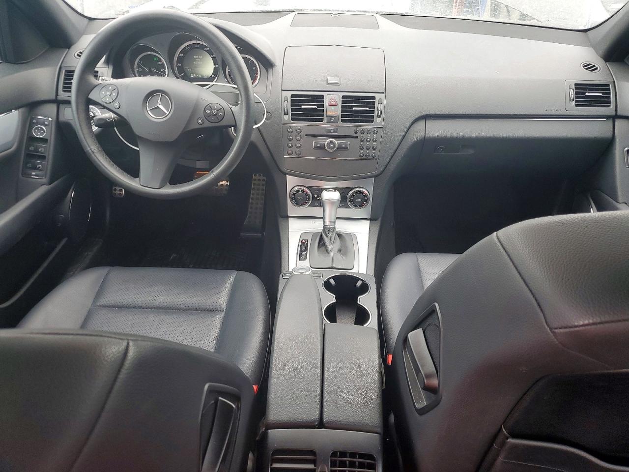 2010 MERCEDES-BENZ C 300 photo 22