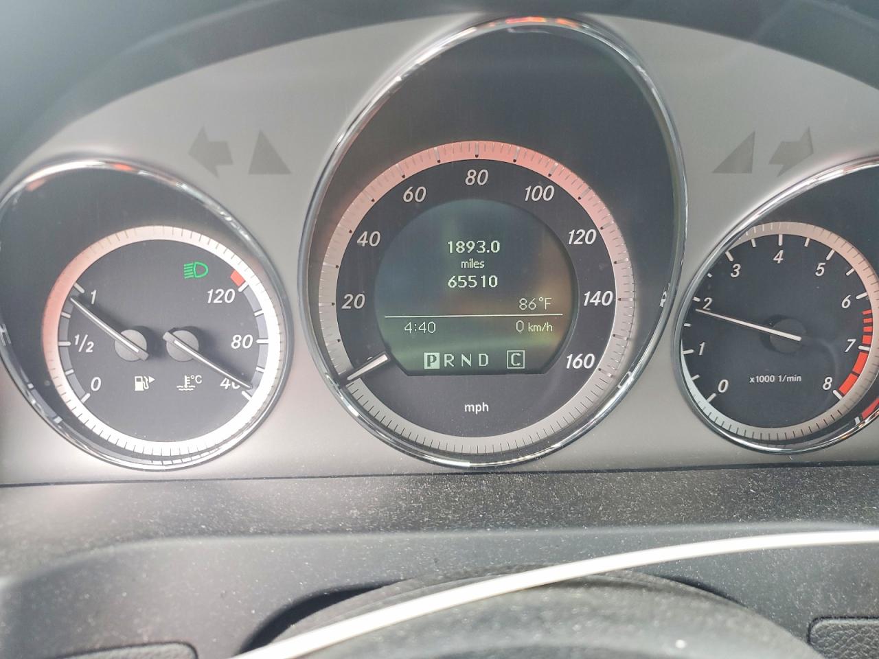 2010 MERCEDES-BENZ C 300 photo 25