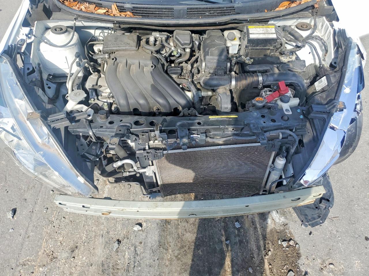 2019 NISSAN VERSA SV photo 11