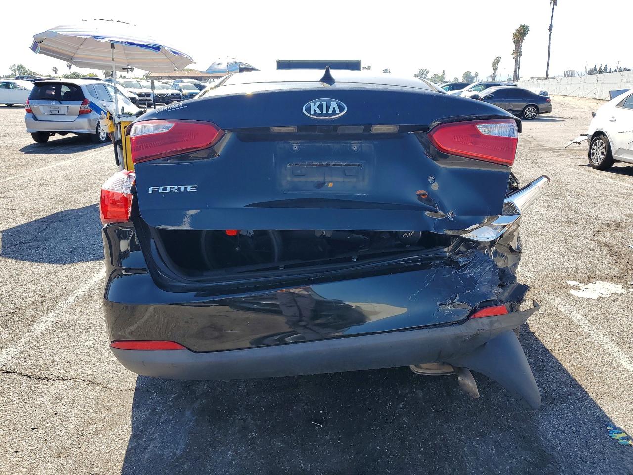 2015 KIA FORTE LX photo 16
