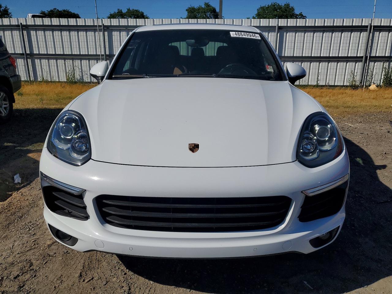 2017 PORSCHE CAYENNE S photo 9
