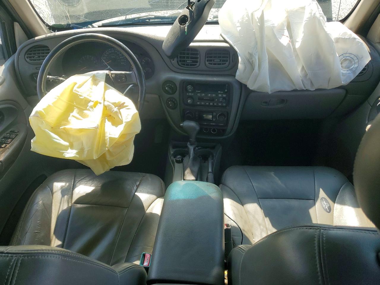 2002 CHEVROLET TRAILBLAZER EXT photo 8