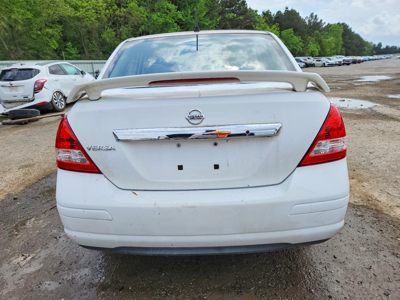 2011 NISSAN VERSA 1.8 S photo 11