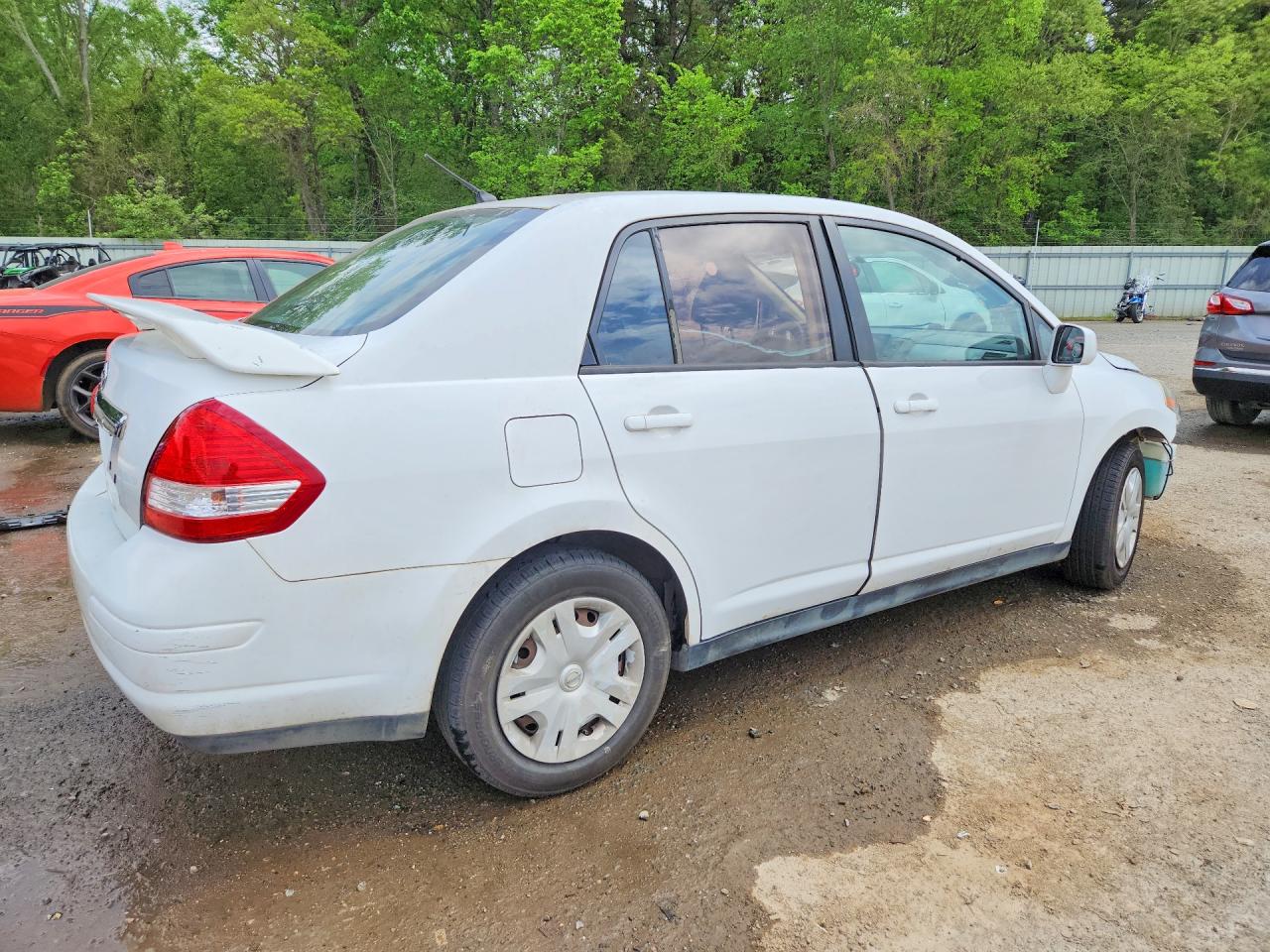 2011 NISSAN VERSA 1.8 S photo 5